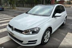 Volkswagen Golf White 2016