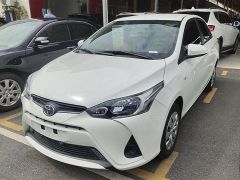 Toyota YARIS White 2021