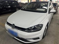 Volkswagen Golf White 2017
