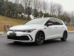 Volkswagen Golf White 2020