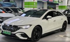 Benz EQE White 2022