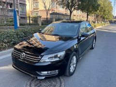 Volkswagen Passat Black 2012