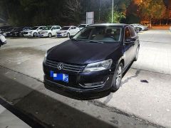 Volkswagen Passat Black 2012