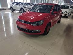 Volkswagen Polo Red 2016