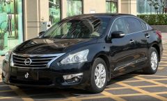 NISSAN Altima Black 2013