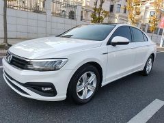 Volkswagen Sagitar White 2020
