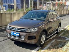 Volkswagen Touareg Brown 2010