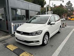 Volkswagen Touran White 2017