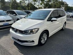 Volkswagen Touran White 2019