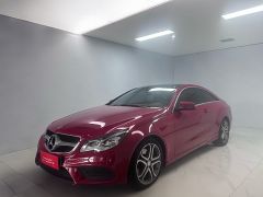 Benz E-Class Red 2014
