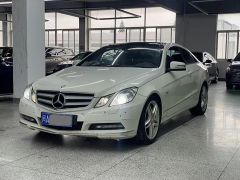 Benz E-Class White 2012