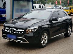 Benz GLA Black 2017