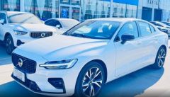 VOLVO S60 White 2023