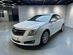 Cadillac XTS White 2014