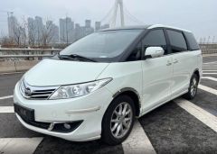 BYD M6 White 2014
