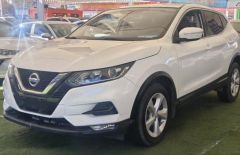 NISSAN Qashqai White 2019