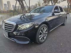 Benz E-Class Black 2019