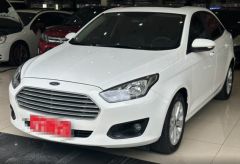 Ford Escort White 2017