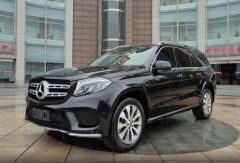 Benz GLS Black 2018