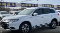 MITSUBISHI Outlander White 2017