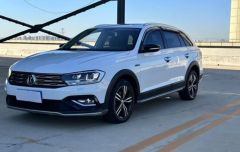 Volkswagen C-TREK White 2017