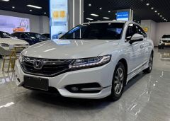Honda Spirior White 2014
