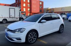 Volkswagen Golf White 2020