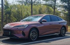 BYD SEALDM Red 2023