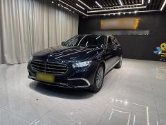 Benz E-Class Black 2022