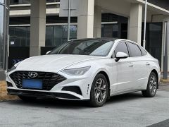 Hyundai Sonata White 2020