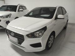 Hyundai Verna White 2020