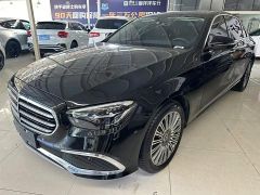 Benz E-Class Black 2022