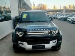 Land Rover Defender Black 2024