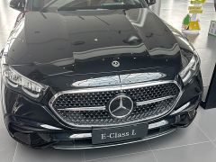 Benz E-Class Black 2023