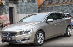 VOLVO V60 Brown 2014