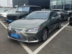 Lexus ES Green 2019