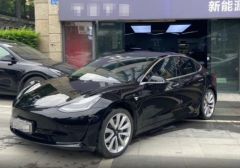 Tesla Model Black 2019