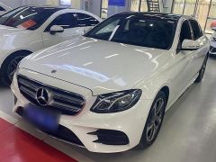 Benz E-Class White 2018