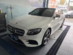 Benz E-Class White 2019