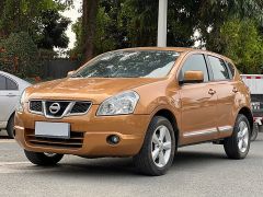 NISSAN Qashqai Yellow 2011