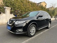 NISSAN Rogue Black 2020