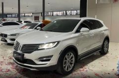 Lincoln MKC White 2016