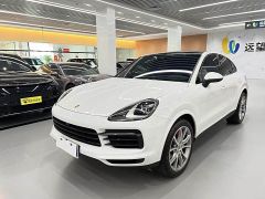 PORSCHE Cayenne White 2019