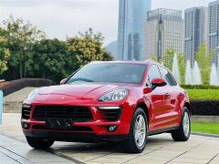 PORSCHE Macan Red 2015