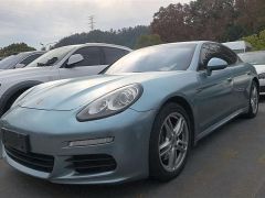 PORSCHE Panamera Blue 2014