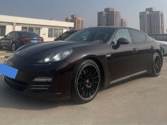 PORSCHE Panamera Brown 2013