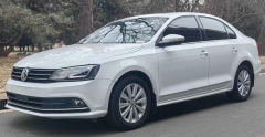 Volkswagen Sagitar White 2015