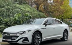 Volkswagen CC White 2021