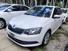 SKODA Fabia White 2016