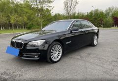 BMW 7 Series Black 2011